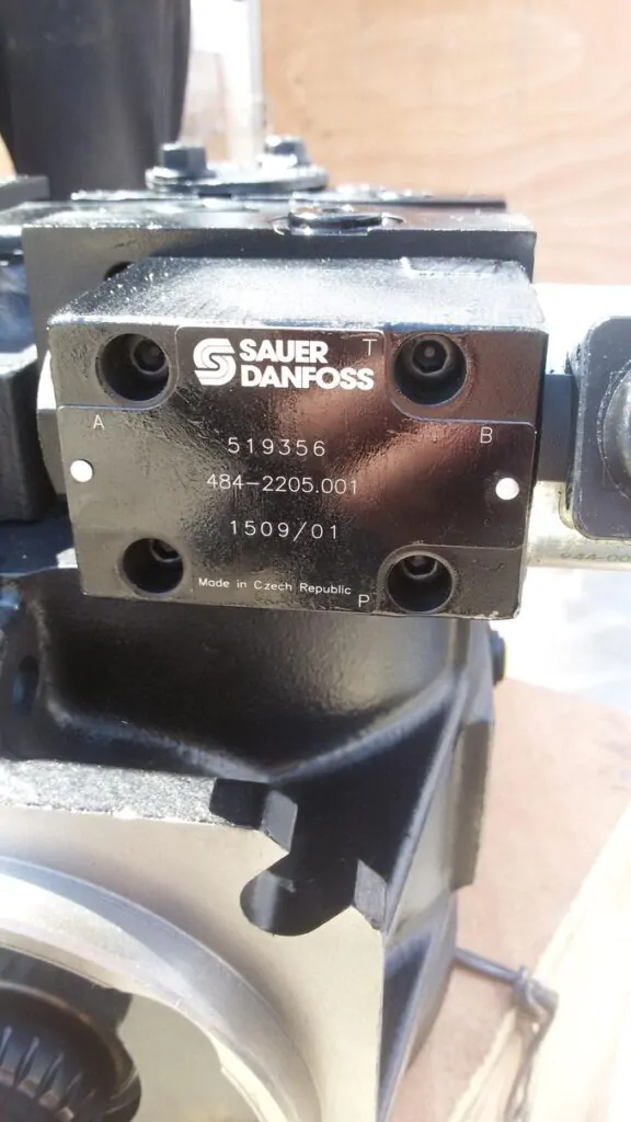 Гидравлический насос SAUER DANFOSS 90R100 в наличии в интернет-магазине «АмурАзияСпецдеталь»