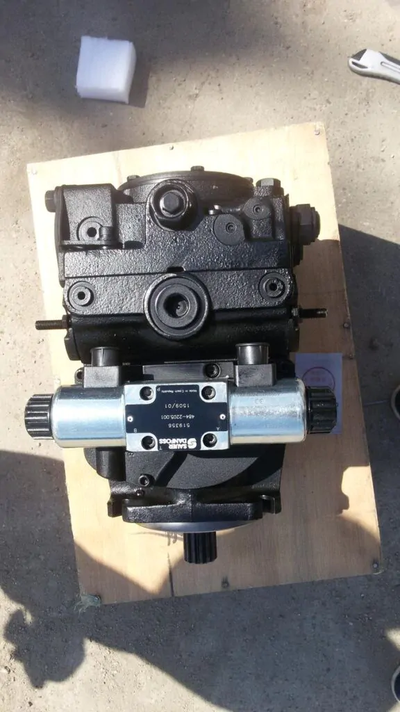 Гидравлический насос SAUER DANFOSS 90R055 в наличии в интернет-магазине «АмурАзияСпецдеталь»